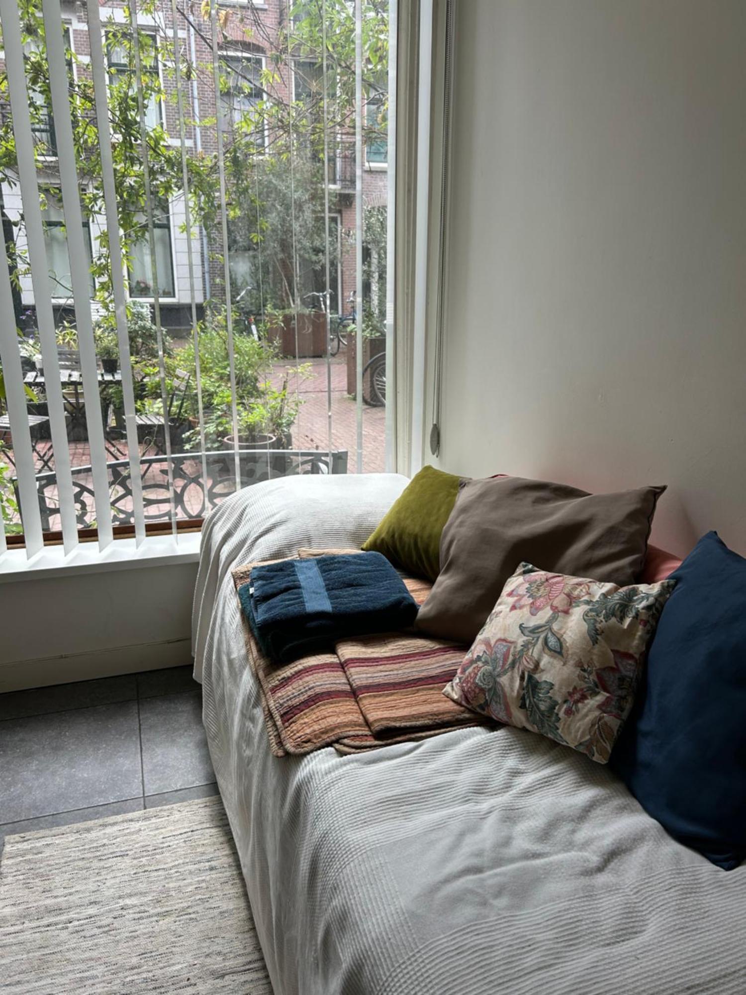 Bed & Breakfast Marijke's Guestroom *